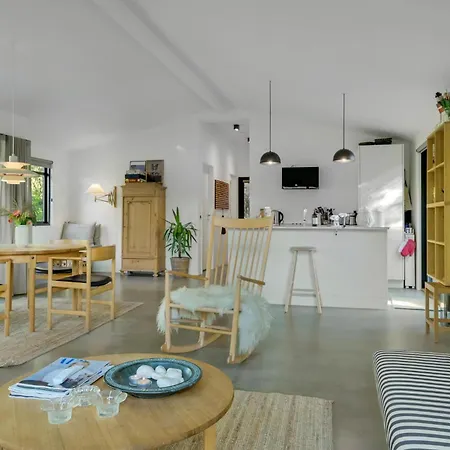Prázdninový dům Cozy In With Wifi *
